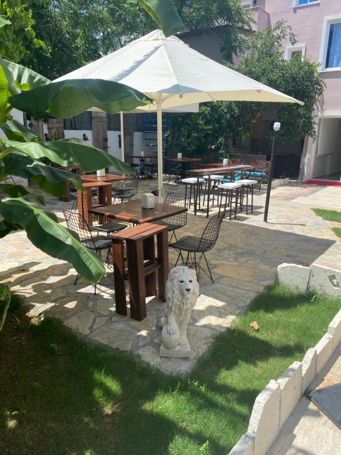 Mavi Butik Apart Кешме Экстерьер фото