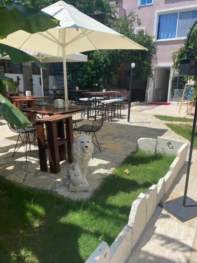 Mavi Butik Apart Кешме Экстерьер фото