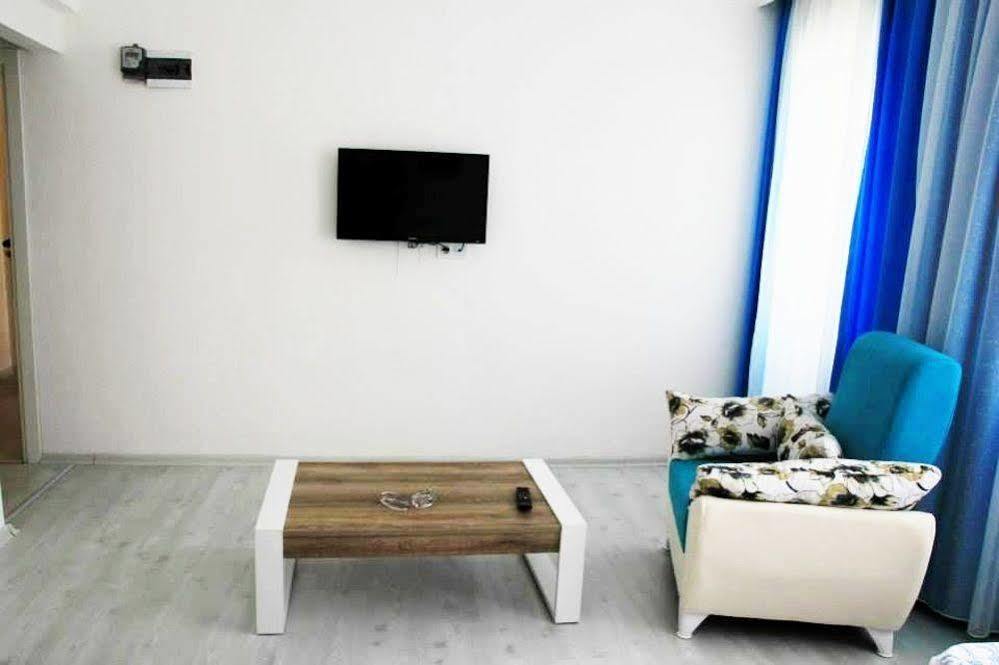 Mavi Butik Apart Кешме Экстерьер фото